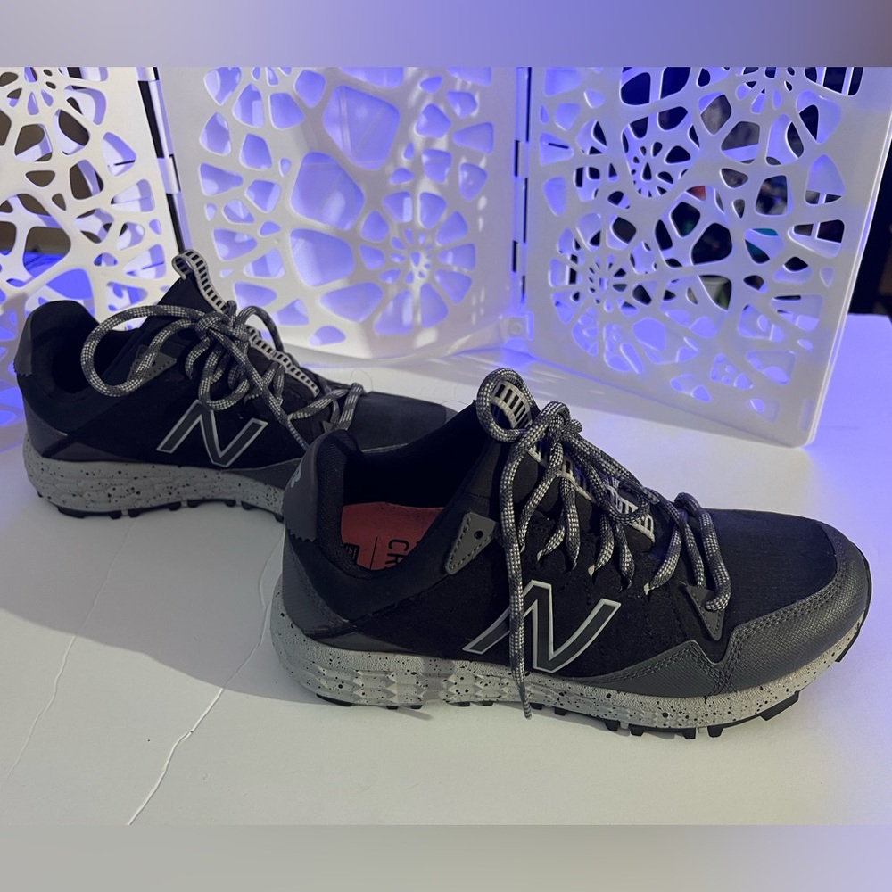 New Balance Fresh Foam All Terrain size 8 great condition. Only worn a few times